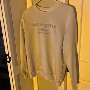 comfy New York sweatshirt (will sell for best price)